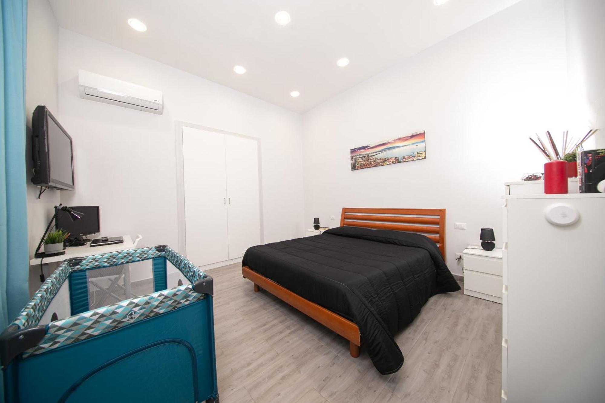 Casa Vacanze Alma B&B Grazioso Appartamento Sul Lungomare Di Pozzuoli A 300Mt Dal Centro E Dal Rione Terra By Movery Dış mekan fotoğraf